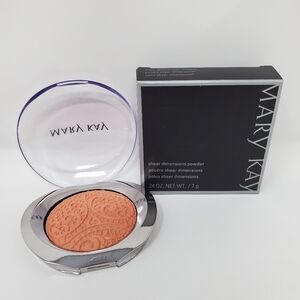 NIB Mary Kay Sheer Dimensions Powder- Lace
